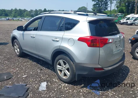 2013 Toyota Rav4 Xle z USA, uszkodzony, nr VIN JTMRFREV8D5005714